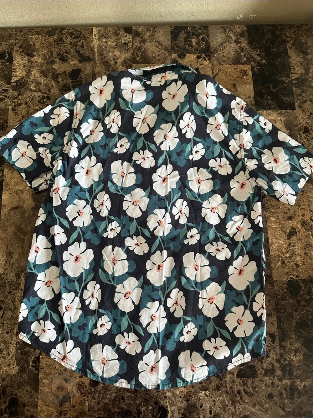 Old Navy boys Navy Floral Short-Sleeve Button-Down Shirt size S(6-7)